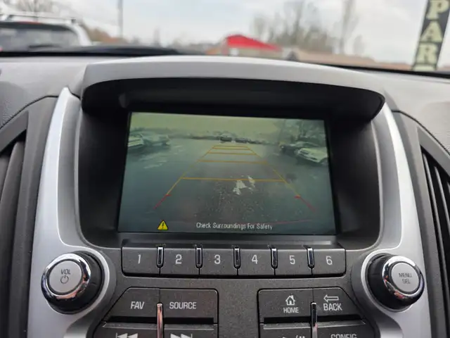 2017 Chevrolet Equinox LT - Photo 17