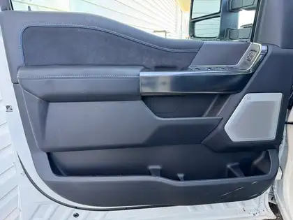 2026 Ford F-350 PLATINUM w/FX4, 5th WHL PREP, MNRF & 2KW PRO PWR - Photo 9