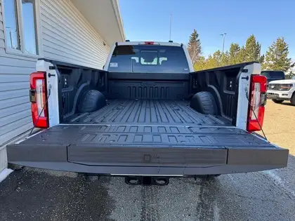 2026 Ford F-350 PLATINUM w/FX4, 5th WHL PREP, MNRF & 2KW PRO PWR - Photo 16