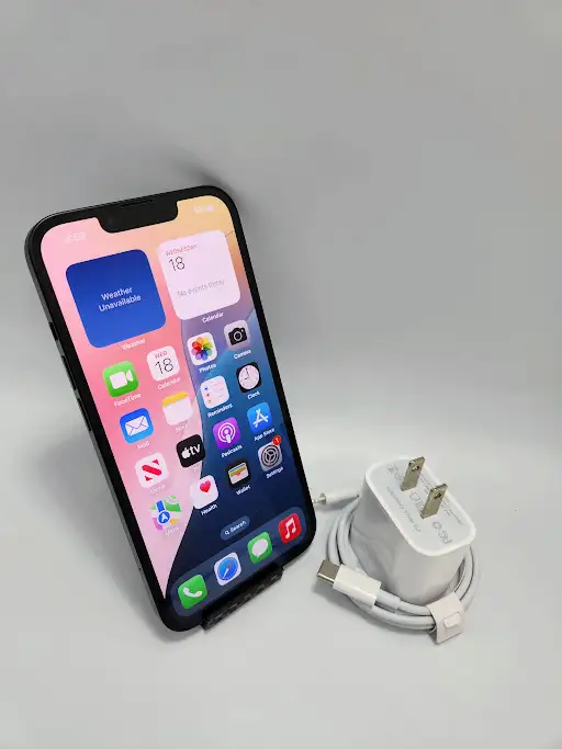 iPhone 14 128gb 85% Black 3 Months Warranty W/Charger - Photo 2