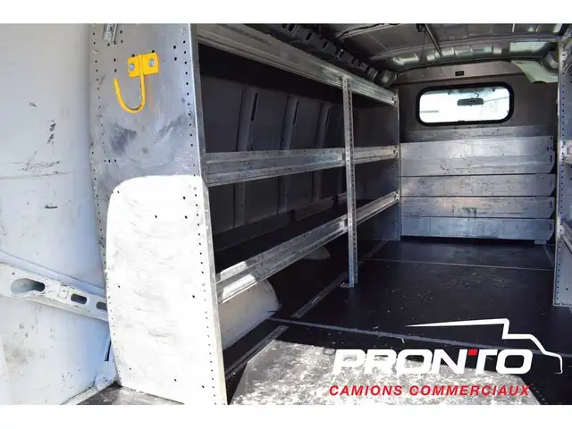 2018 GMC Savana Cargo Van 2500  Support à Échelle  FULL RACK - Photo 11