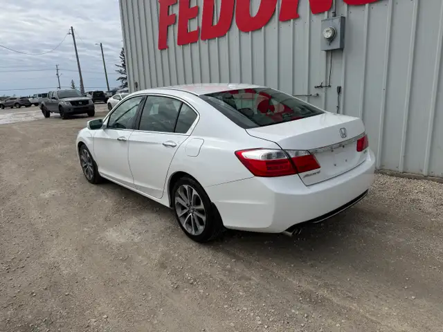 2015 Honda Accord V6 - Photo 2