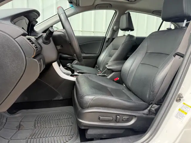 2015 Honda Accord V6 - Photo 11