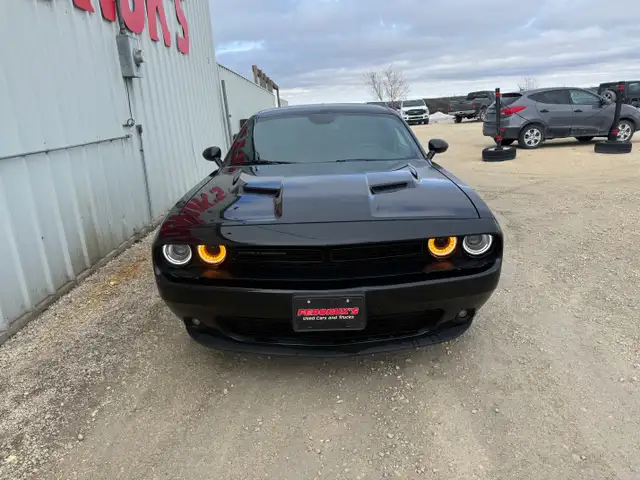 2018 Dodge Challenger SXT - Photo 6