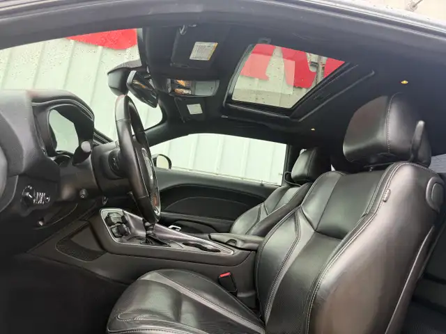 2018 Dodge Challenger SXT - Photo 10