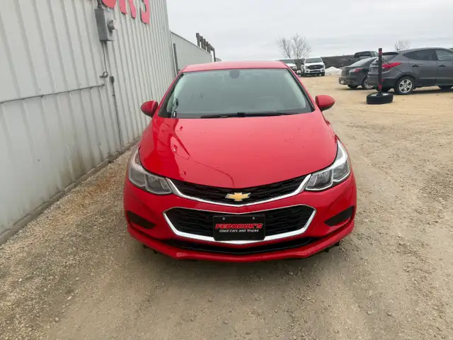 2017 Chevrolet Cruze - Photo 6