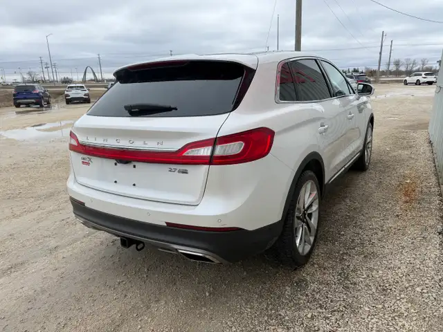2016 Lincoln MKX AWD - Photo 4