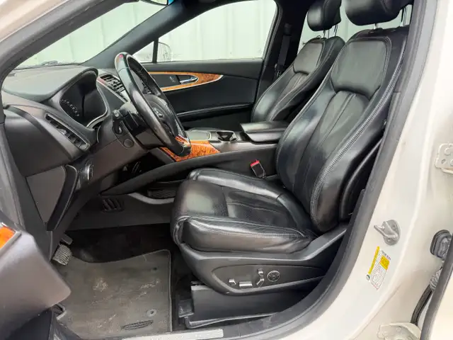 2016 Lincoln MKX AWD - Photo 12