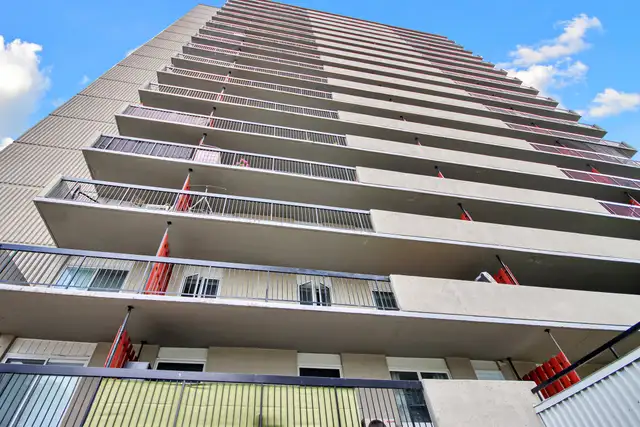 Unit 1206 - 158B McArthur Avenue - Move-In Ready - 1206 Apartmen - Photo 2