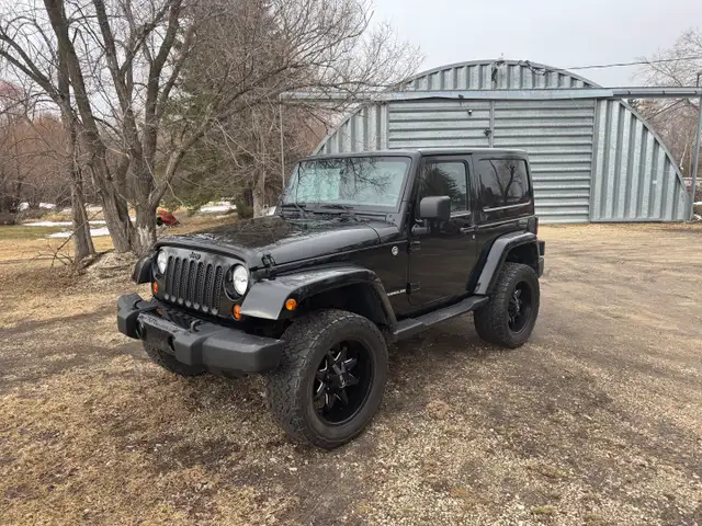 2012 Jeep Wrangler - Photo 2
