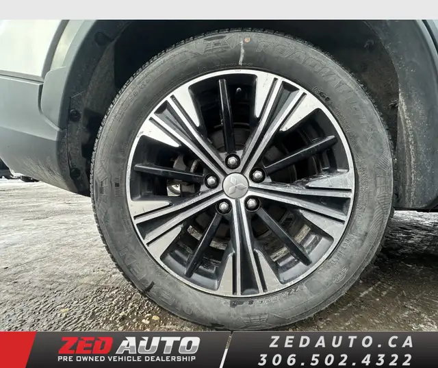 2022 Mitsubishi Eclipse Cross ES - Photo 5