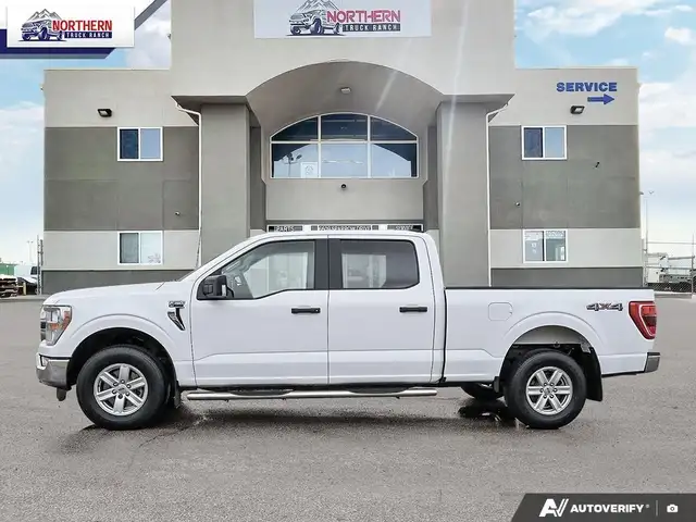 2021 Ford F-150 XLT 5.0L V8 gas engine, 4x4 capability, crew... - Photo 3