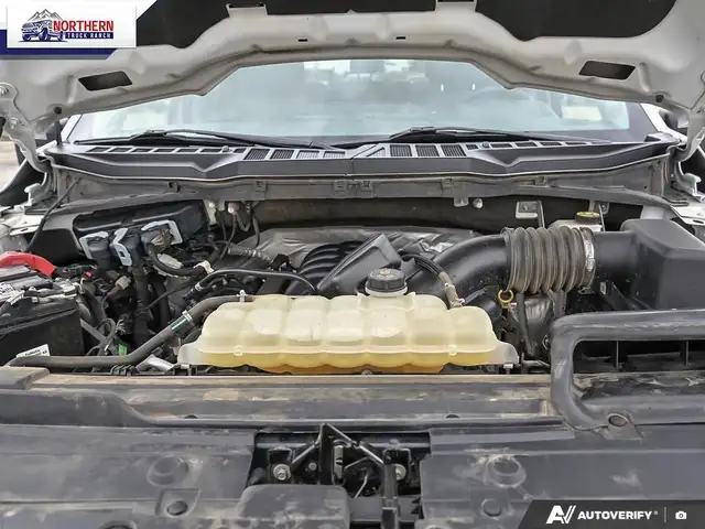 2021 Ford F-150 XLT 5.0L V8 gas engine, 4x4 capability, crew... - Photo 9