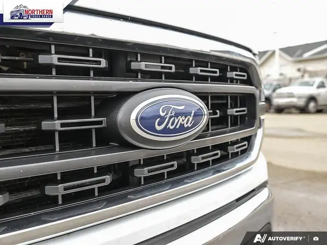 2021 Ford F-150 XLT 5.0L V8 gas engine, 4x4 capability, crew... - Photo 10