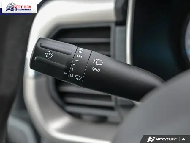 2021 Ford F-150 XLT 5.0L V8 gas engine, 4x4 capability, crew... - Photo 17