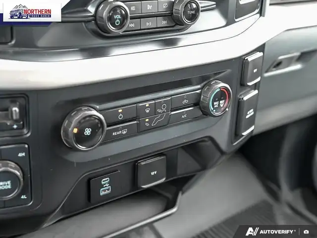 2021 Ford F-150 XLT 5.0L V8 gas engine, 4x4 capability, crew... - Photo 21