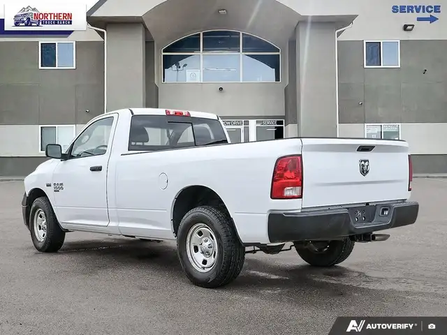 2020 RAM 1500 Classic ST 5.7L HEMI V8, 4x4 capability, regula... - Photo 5