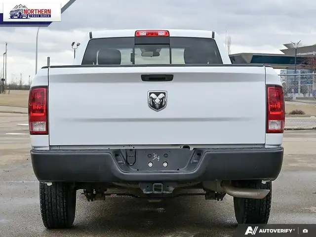 2020 RAM 1500 Classic ST 5.7L HEMI V8, 4x4 capability, regula... - Photo 6