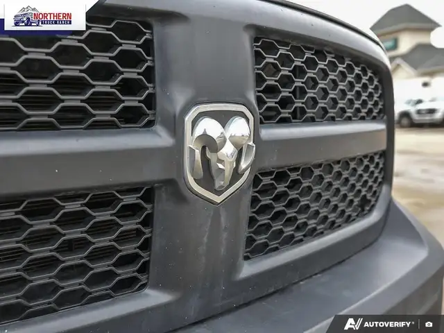 2020 RAM 1500 Classic ST 5.7L HEMI V8, 4x4 capability, regula... - Photo 10