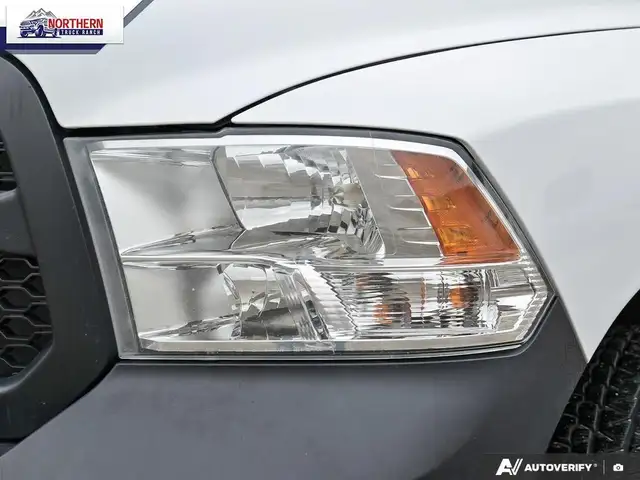 2020 RAM 1500 Classic ST 5.7L HEMI V8, 4x4 capability, regula... - Photo 11