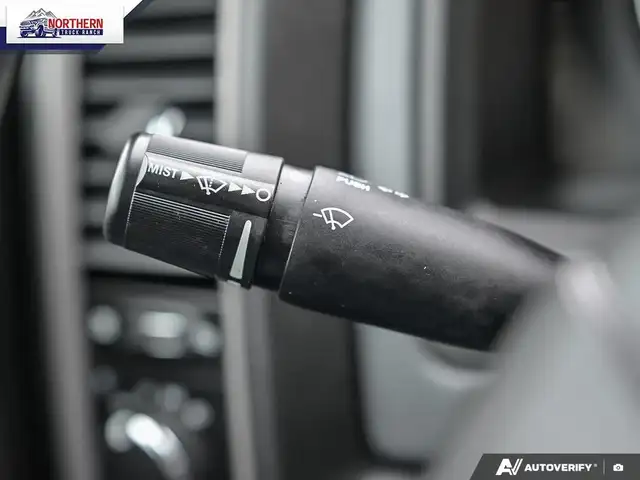 2020 RAM 1500 Classic ST 5.7L HEMI V8, 4x4 capability, regula... - Photo 18