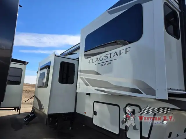 2026 Forest River RV Flagstaff Classic 402CFL - Photo 3