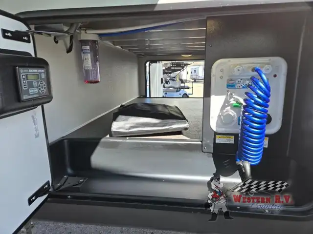 2026 Forest River RV Flagstaff Classic 402CFL - Photo 5