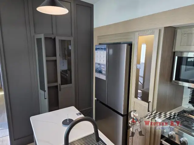 2026 Forest River RV Flagstaff Classic 402CFL - Photo 10