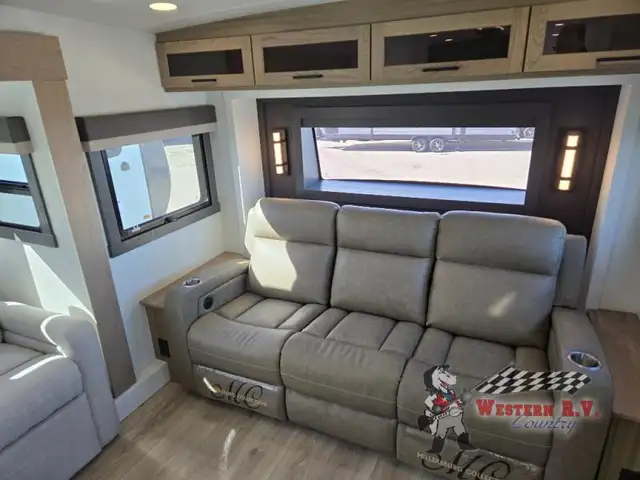 2026 Forest River RV Flagstaff Classic 402CFL - Photo 16