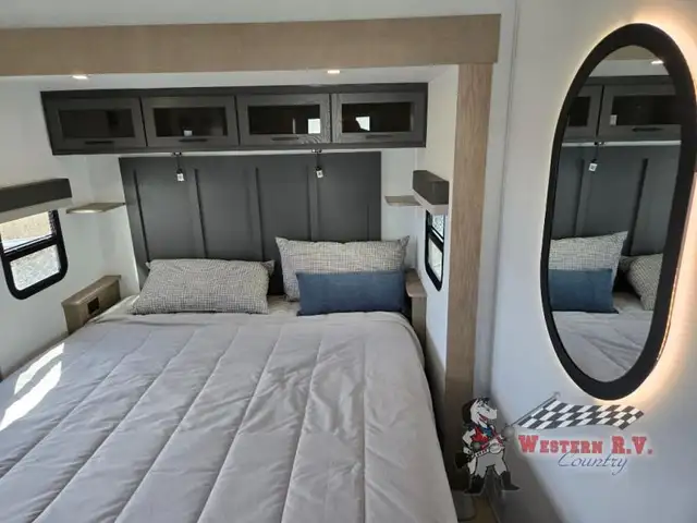 2026 Forest River RV Flagstaff Classic 402CFL - Photo 22