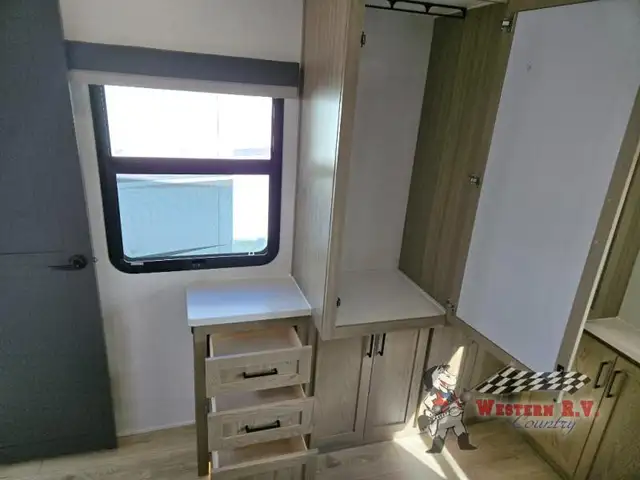 2026 Forest River RV Flagstaff Classic 402CFL - Photo 25