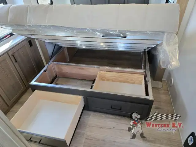 2026 Forest River RV Flagstaff Classic 402CFL - Photo 26