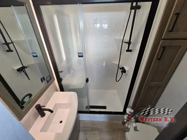 2026 Forest River RV Flagstaff Classic 402CFL - Photo 28