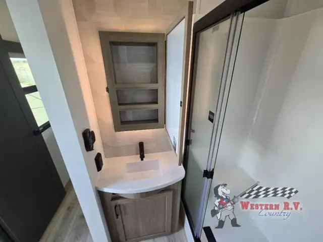 2026 Forest River RV Flagstaff Classic 402CFL - Photo 29