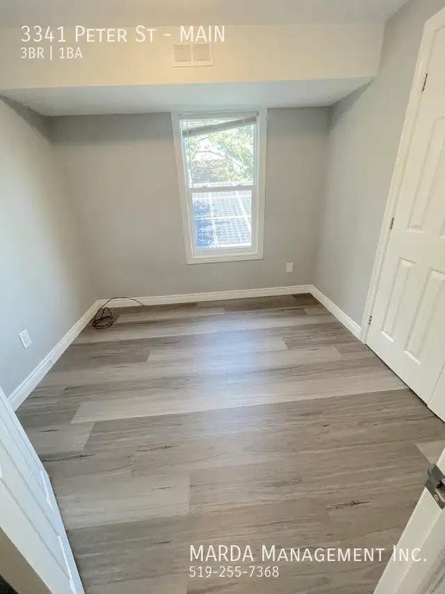 RENOVATED 3 1BEDROOM/1-BATH TOWNHOUSE IN WEST WINDSOR -ALL INCLU - Photo 12