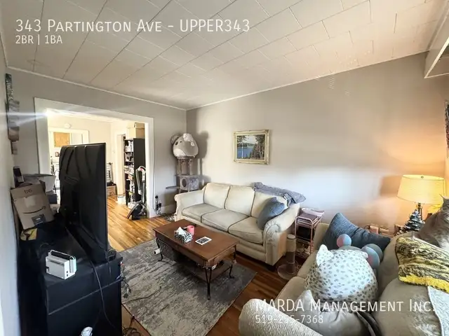 CHARMING 2 BED/1 BATH UPPER UNIT- WEST WINDSOR PLUS HYDRO & GAS! - Photo 8