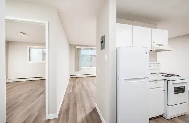 Signature Manor - 1 Bedroom Apartment for Rent - Photo 14