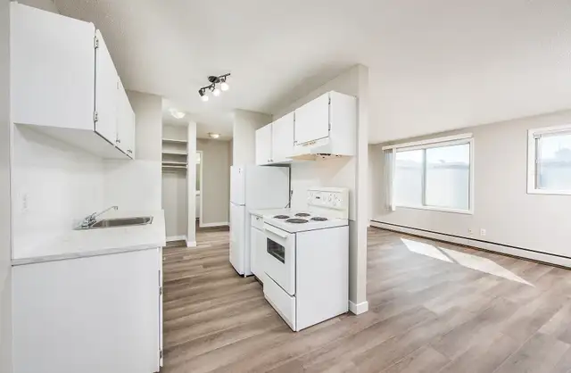 Signature Manor - 1 Bedroom Apartment for Rent - Photo 17