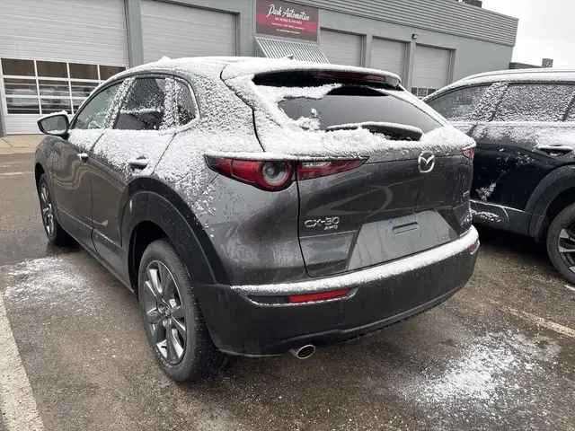2025 Mazda CX-30 - Photo 9