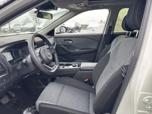 2023 Nissan Rogue - Photo 4