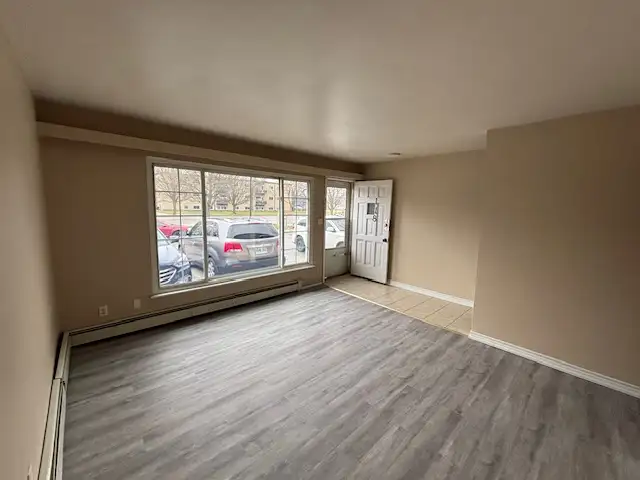 Large 2 Bedroom Townhouse on Lyndoch St, Corunna - Photo 3