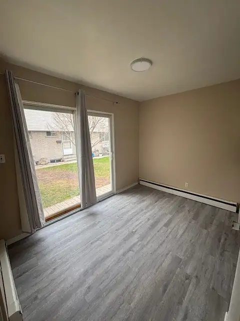 Large 2 Bedroom Townhouse on Lyndoch St, Corunna - Photo 17