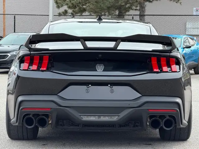 2024 Ford Mustang - Photo 5