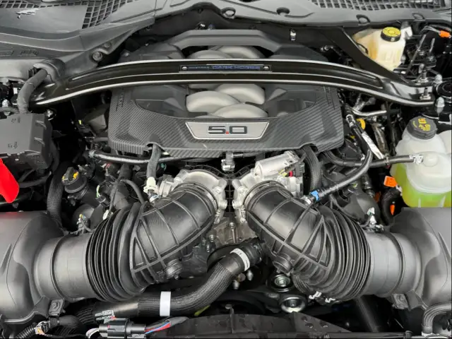 2024 Ford Mustang - Photo 29