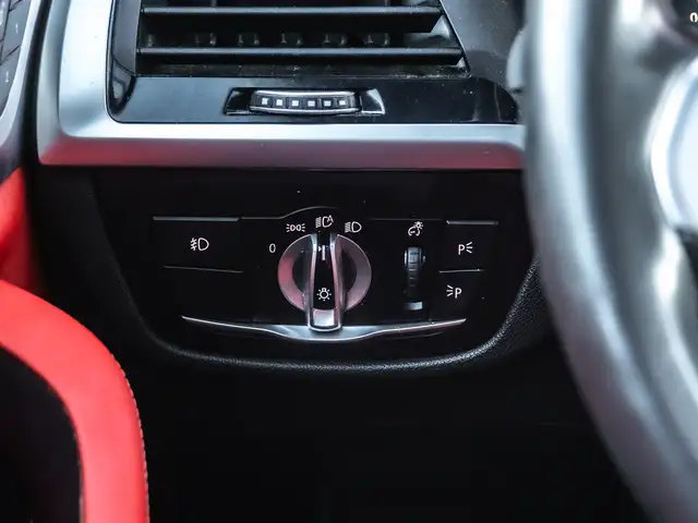 2020 BMW X3 xDrive30i - Individual Interior | HUD | M Sport - Photo 11