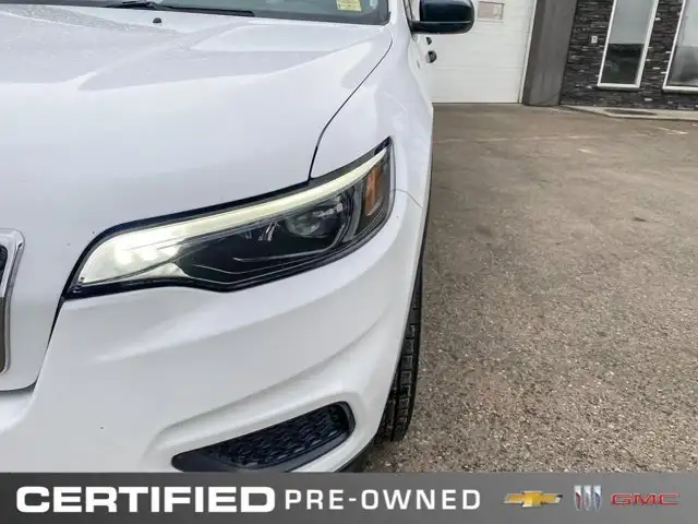 2019 Jeep Cherokee Sport | 4X4 | Heated Seats   Steering Wheel - Photo 11