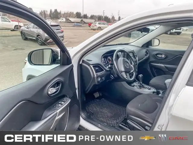 2019 Jeep Cherokee Sport | 4X4 | Heated Seats   Steering Wheel - Photo 16