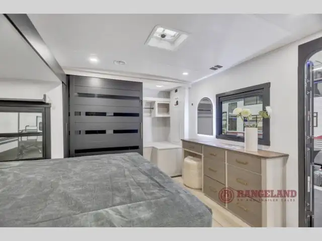 2025 Forest River RV Wildwood Heritage Glen 265BSRB - Photo 12