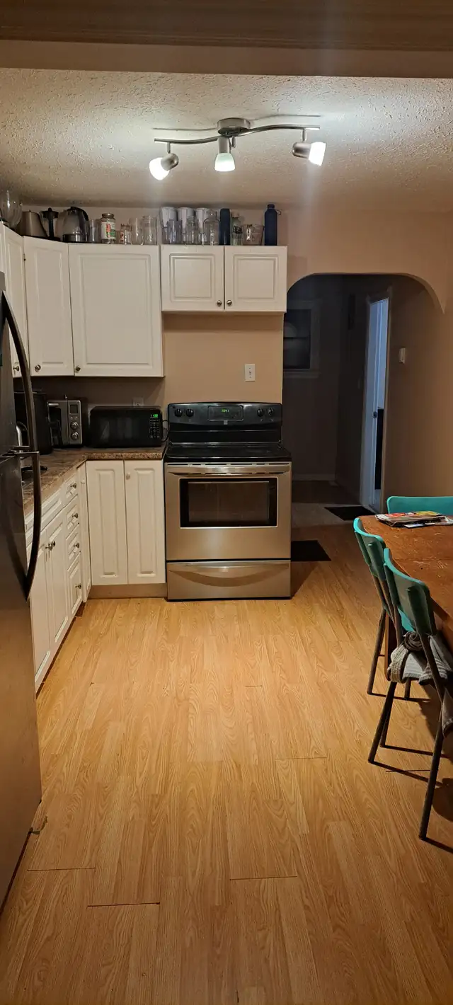 Room for rent - Camrose - Photo 2