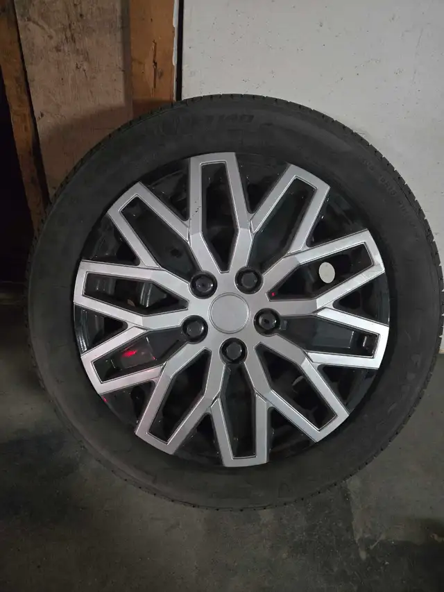 4 pneus d été Firestone 205/55R16